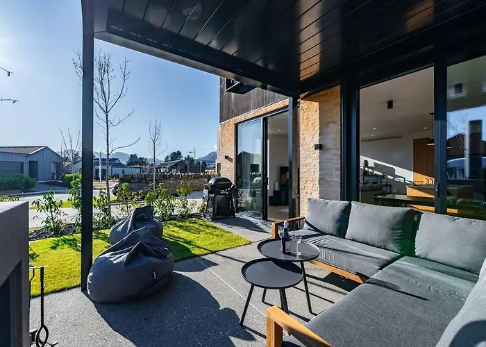 Vista Ridge Retreat *